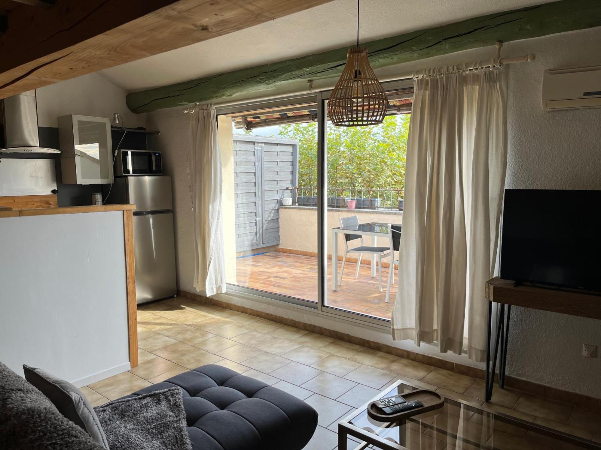 Duplex Lumineux Sur Gde Terrasse, Balneo Double, Parking Prive, Clim, Local Velos Entraigues-sur-la-Sorgue Exterior foto