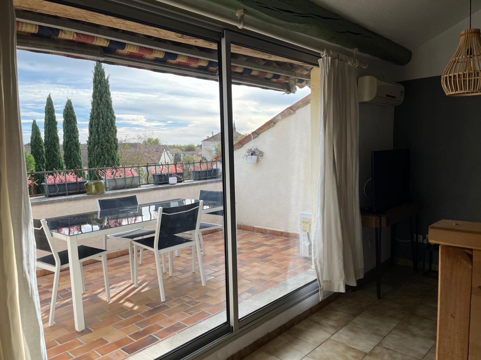 Duplex Lumineux Sur Gde Terrasse, Balneo Double, Parking Prive, Clim, Local Velos Entraigues-sur-la-Sorgue Exterior foto